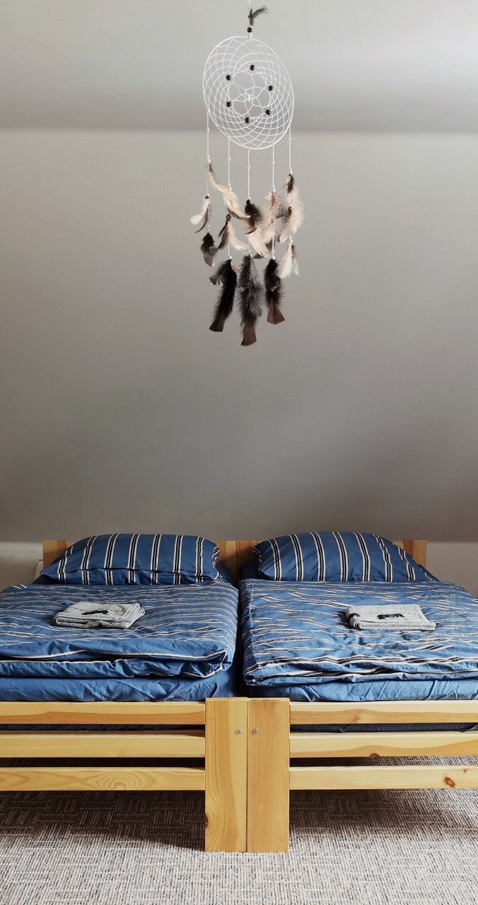 Postele s lapačem snů