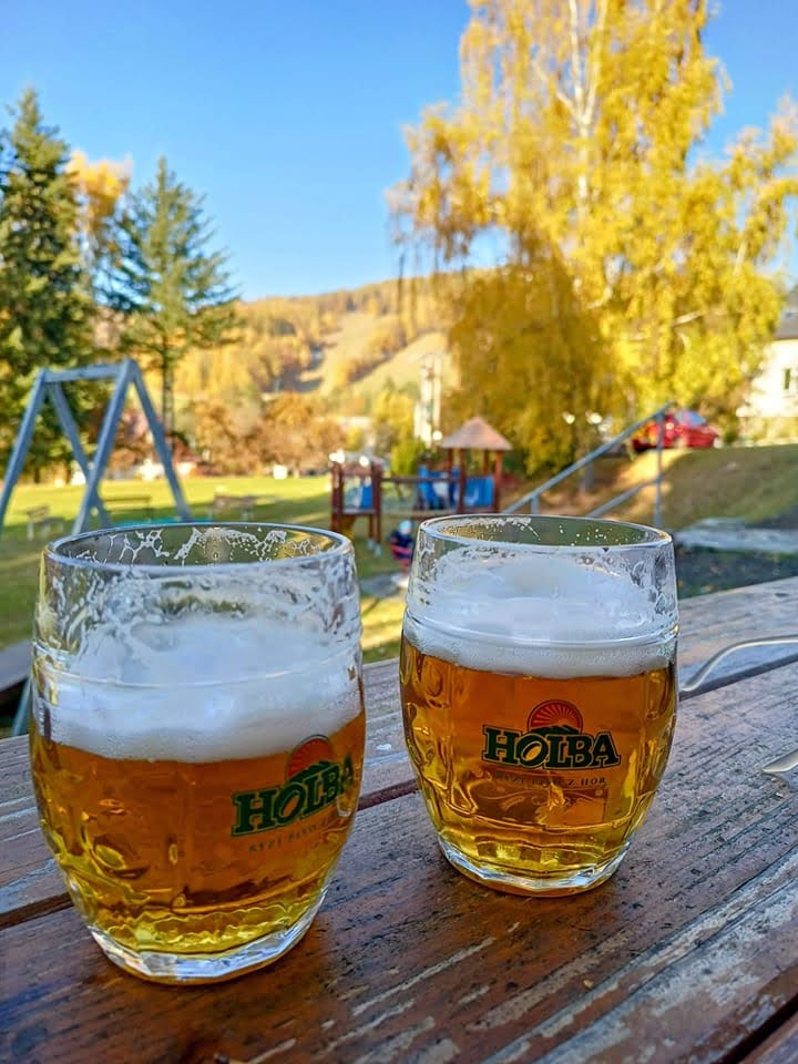 Pivo Holba na zahrádce